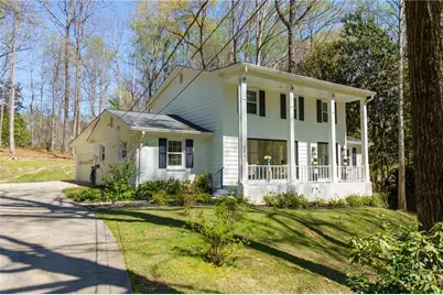 204 Devonwood Drive, Sandy Springs, GA 30328 - Photo 9