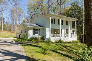 204 Devonwood Dr, Sandy Springs, GA 30328 - Photo 9