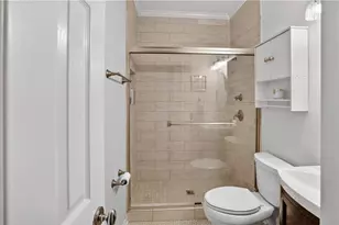 3675 Peachtree Rd NE, Atlanta, GA 30319 - Photo 11