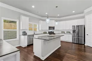 1751 Treymire Ct, Stone Mountain, GA 30088 - Photo 9