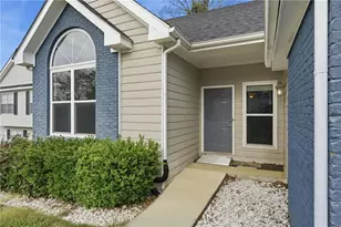 694 Shore View, Lithonia, GA 30058 - Photo 3