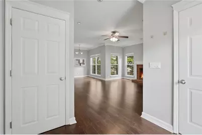 694 Shore View, Lithonia, GA 30058 - Photo 5