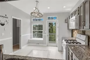 694 Shore View, Lithonia, GA 30058 - Photo 13