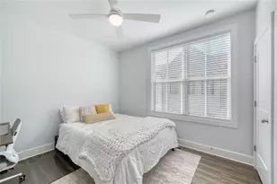 4471 Dandelion Ln, Atlanta, GA 30342 - Photo 17