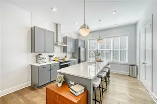 4471 Dandelion Ln, Atlanta, GA 30342 - Photo 7