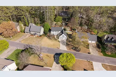 3790 Apple Way, Marietta, GA 30066 - Photo 3