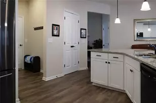 104 Thomaston St, Newnan, GA 30263 - Photo 9