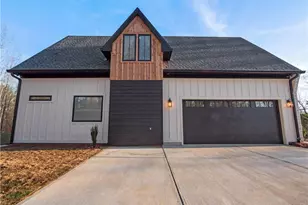 2439 Venture Dr, Gainesville, GA 30506 - Photo 11