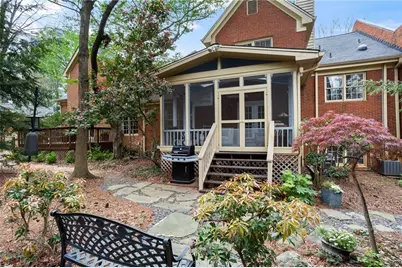 16 Ivy Chase NE, Atlanta, GA 30342 - Photo 39