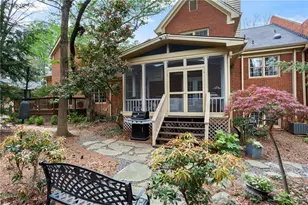 16 Ivy Chase NE, Atlanta, GA 30342 - Photo 39