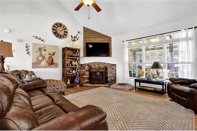 9020 Farm Shaw Drive, Gainesville, GA 30506 - Photo 13