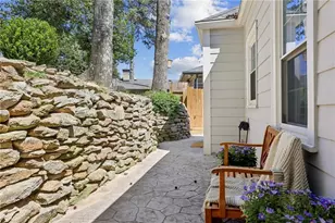 810 Martina Dr NE, Atlanta, GA 30305 - Photo 25