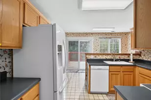 2038 Buford Dam Rd, Buford, GA 30518 - Photo 27