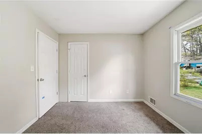 5870 Wellborn Trail, Lithonia, GA 30058 - Photo 13