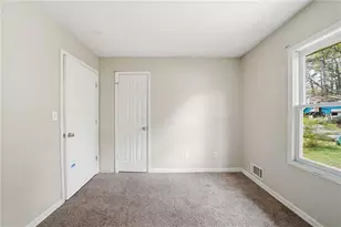 5870 Wellborn Trail, Lithonia, GA 30058 - Photo 13