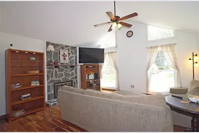 2331 Danielle Court, Marietta, GA 30062 - Photo 3