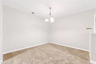 2104 Fairington Club Dr, Lithonia, GA 30038 - Photo 9