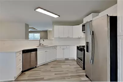 3925 Maple Wood Trail, Buford, GA 30518 - Photo 5