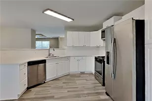 3925 Maple Wood Trail, Buford, GA 30518 - Photo 5