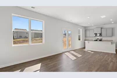 8180 Elkhorn Drive, Fairburn, GA 30213 - Photo 11