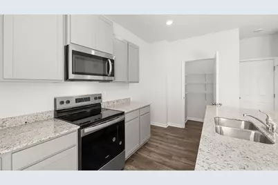 8180 Elkhorn Drive, Fairburn, GA 30213 - Photo 7