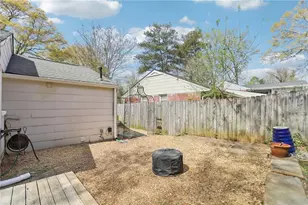 2233 Rando Ln NW, Atlanta, GA 30318 - Photo 31