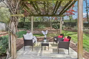 2233 Rando Ln NW, Atlanta, GA 30318 - Photo 9