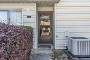 1012 Country Ct, Lawrenceville, GA 30044 - Photo 5