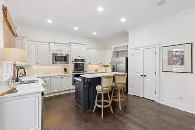 3585 Roxboro Road NE #6, Atlanta, GA 30326 - Photo 23