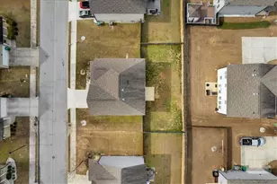 2265 Anne's Lake Cir, Lithonia, GA 30058 - Photo 37