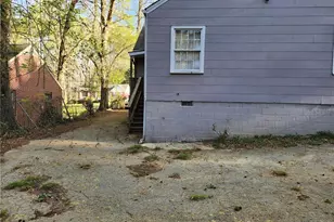 1928 Beecher Rd SW, Atlanta, GA 30310 - Photo 11