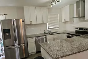 2362 Hollyhill Ct SW, Marietta, GA 30060 - Photo 7