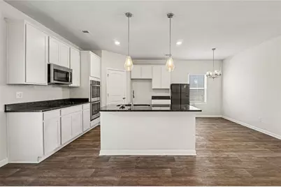 318 W Sandy Creek Drive, Covington, GA 30014 - Photo 9