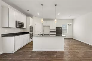 318 W Sandy Creek Dr, Covington, GA 30014 - Photo 9