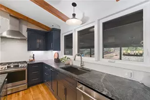 3585 Duberry Ct NE, Brookhaven, GA 30319 - Photo 11