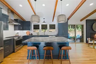 3585 Duberry Ct NE, Brookhaven, GA 30319 - Photo 7