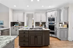 10640 N Edgewater Pl, Johns Creek, GA 30097 - Photo 7