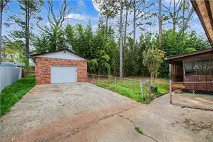 3970 Joanne Ct, Forest Park, GA 30297 - Photo 5