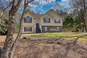 1006 English Oak Ln, Winder, GA 30680 - Photo 1