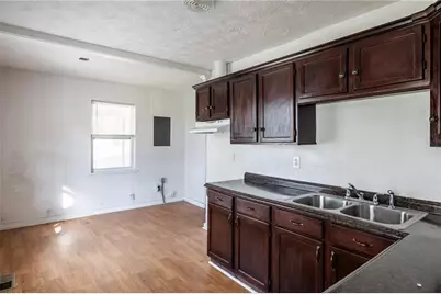 6623 King George Way, Morrow, GA 30260 - Photo 5