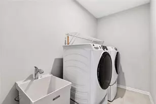 1355 Taylor Knl Ln, Lawrenceville, GA 30043 - Photo 23