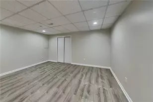 255 Valley Brook Dr, Woodstock, GA 30188 - Photo 5