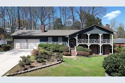 70 Oakridge Drive SE, Cartersville, GA 30121 - Photo 1