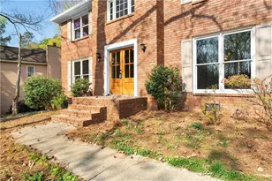 490 Guilford Cir, Marietta, GA 30068 - Photo 5