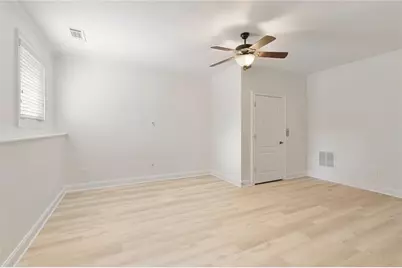 956 Persimmon Point NE, Sandy Springs, GA 30328 - Photo 31