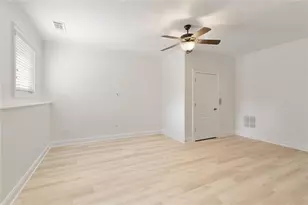 956 Persimmon Point NE, Sandy Springs, GA 30328 - Photo 31