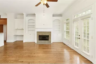 956 Persimmon Point NE, Sandy Springs, GA 30328 - Photo 13