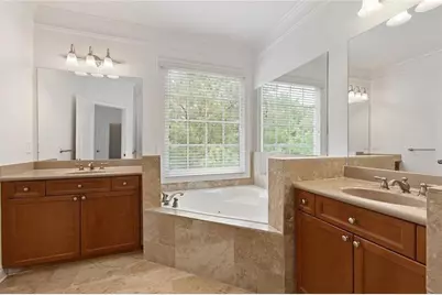 956 Persimmon Point NE, Sandy Springs, GA 30328 - Photo 25