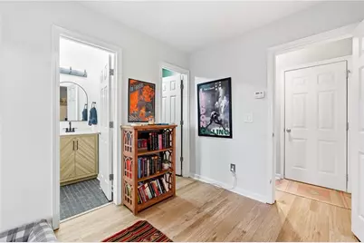 1149 Liberty Parkway NW, Atlanta, GA 30318 - Photo 5