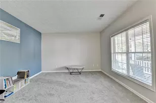 1032 Quiet Waters Ln, Lawrenceville, GA 30045 - Photo 9